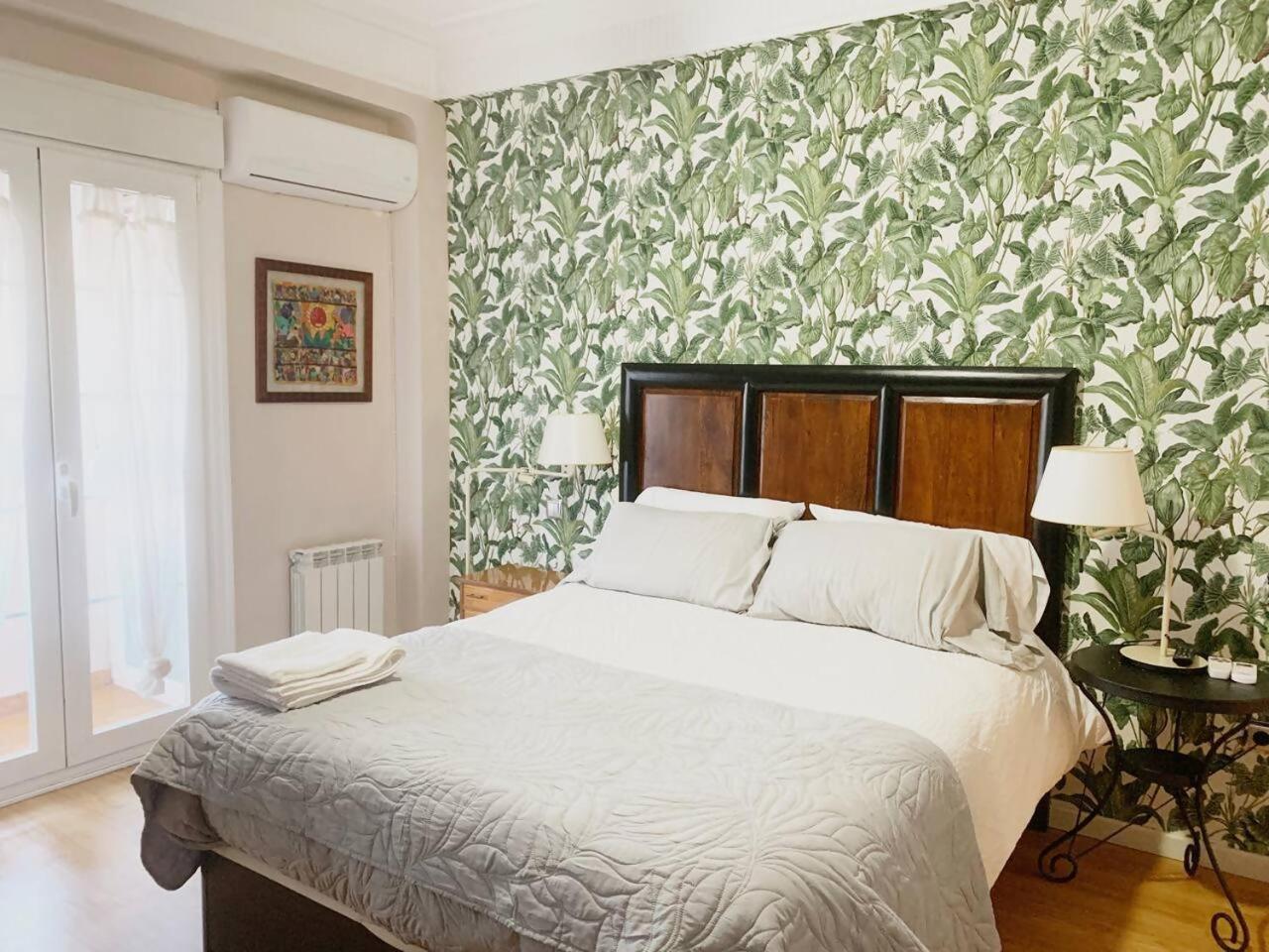 Un Hogar En El Centro Con Parking Gratuito Apartment Zaragoza Exterior photo